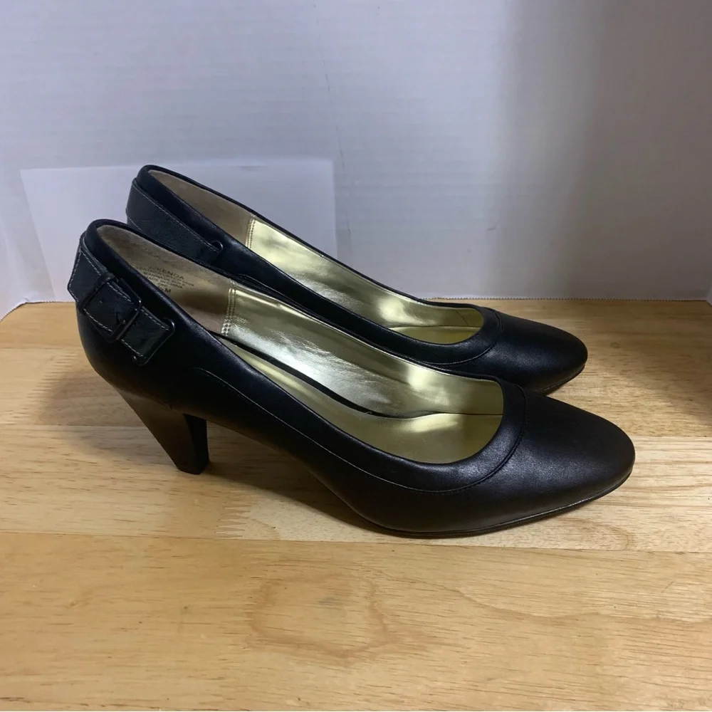 NINE &‎ CO JJKENOA Pump Heels Shoes Black Satin Trim Slip On Women's Size 9.5M
